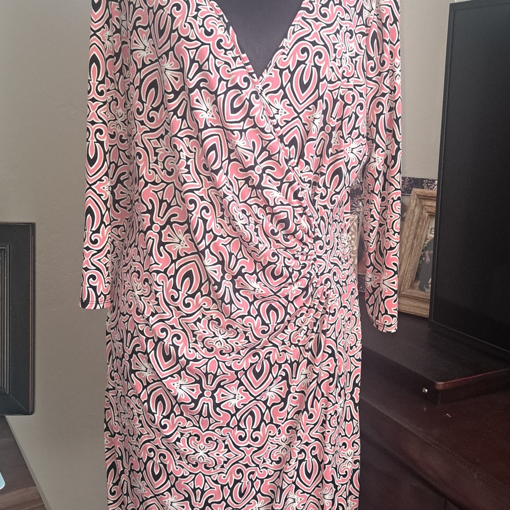 Laundry by Design Pink and Gray Patterned Top